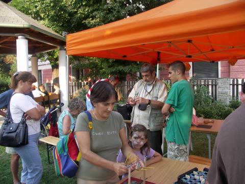 Játékosok az angyalföldi utcabálon 14