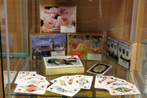 jáTÉKA kiállítás 5: Kártyák és látogatók 18