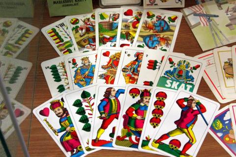 jáTÉKA kiállítás 5: Kártyák és látogatók 23