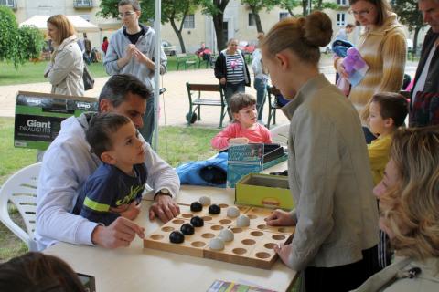 Békés viaskodók a Játéktéren 09