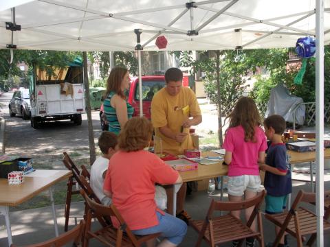 Játékosok a Lakótelepi napokon-Országbíró utca 07