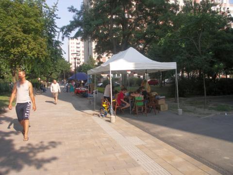 Játékosok a Lakótelepi napokon-Országbíró utca 22