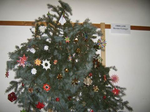 Karácsonyfa díszítő pályázat 2006