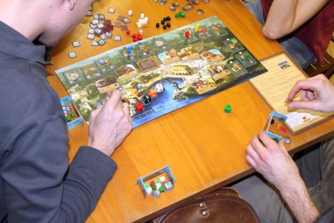 tarsasjatek-klub-69-11