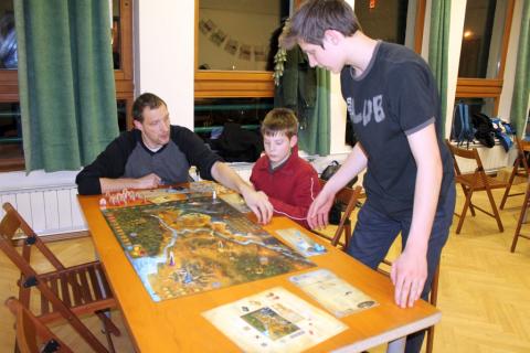 Játékosok a 90. Társasjáték klubban 02