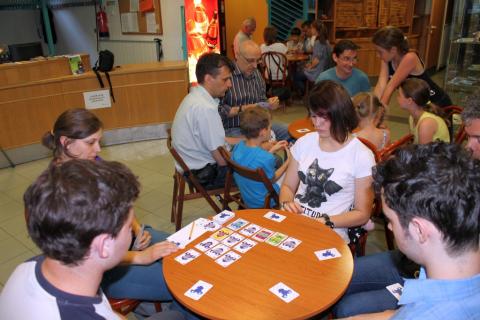 Vigyázz(6) kártyaverseny 06